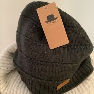 Winter hat.  gender neutral